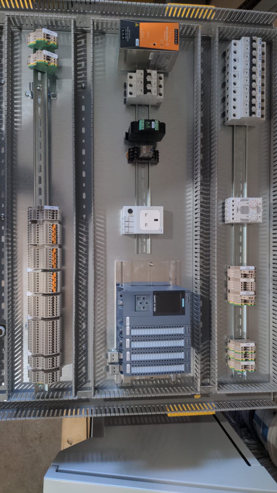 Custom Industrial Automation Control Panels – Engineered for Reliability & Precision